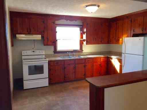 18410 Hull Street Rd - Photo 2 of 11