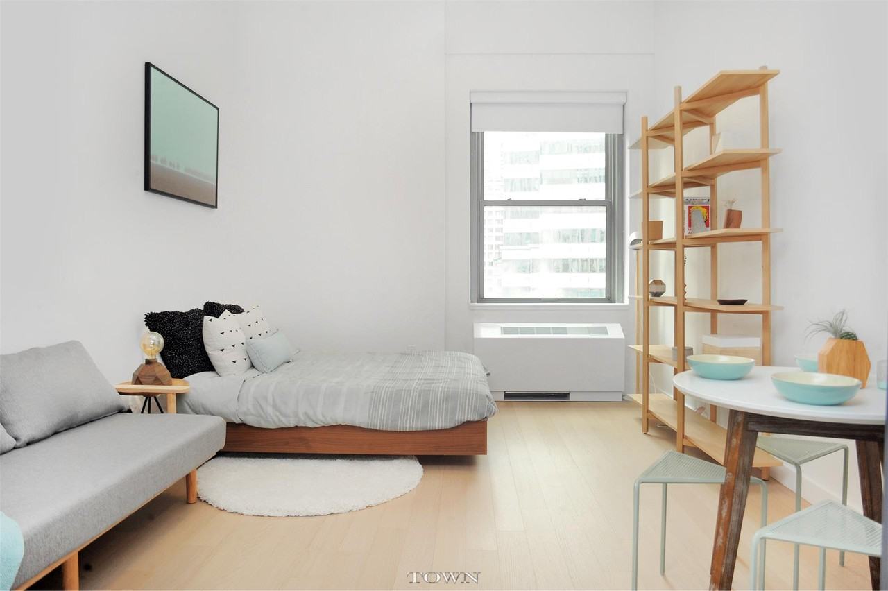 20 Exchange Pl #1005