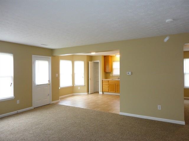 5666 Congressional Pl - Photo 3 of 16