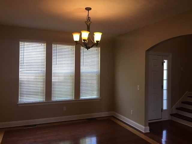 713 Evening Ave - Photo 3 of 14