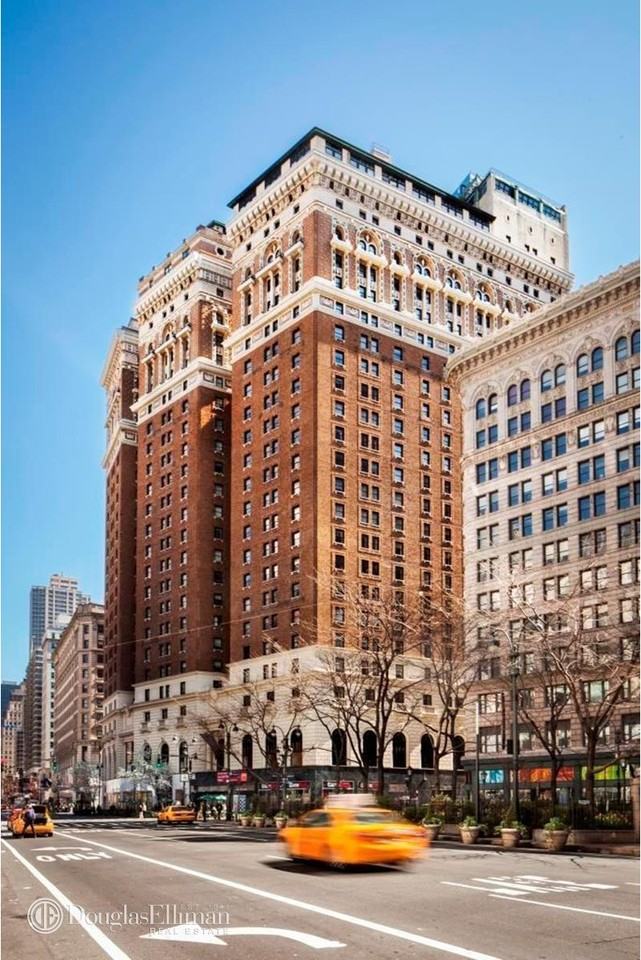 225 W 34th St #11B07