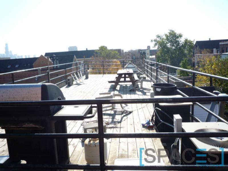 North Paulina St & West Wabansia Ave #2F