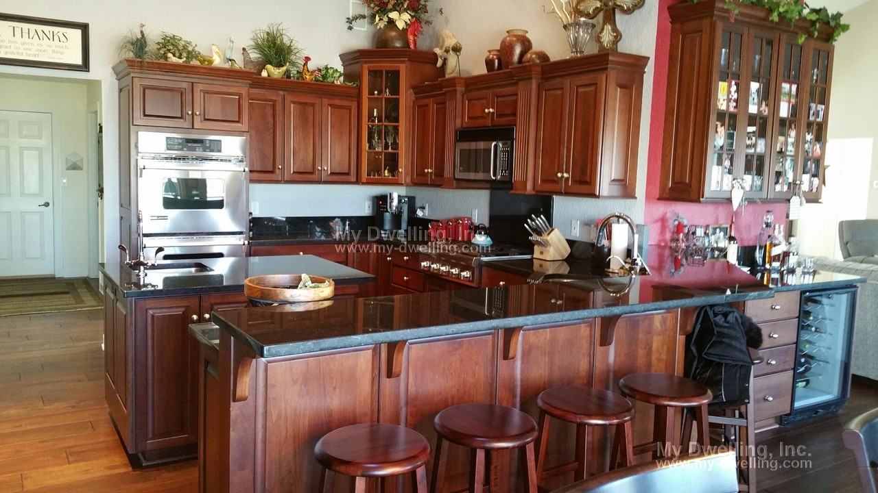 N71W30930 Club Cir E - Photo 3 of 6