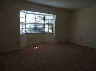 116 Harpers Ferry Dr B - Photo 3 of 12