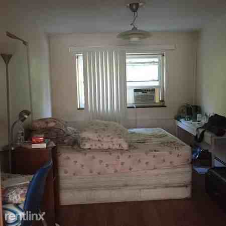 Walnut St - Photo 3 of 7