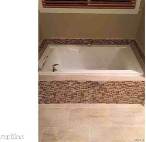 25604 Amberleaf Rd - Photo 2 of 11