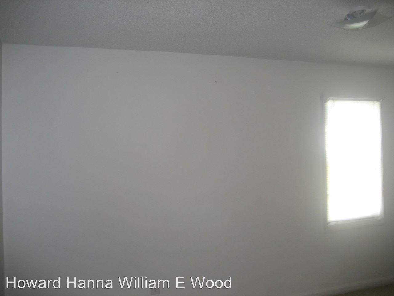 208 Old Oak Rd - Photo 3 of 6