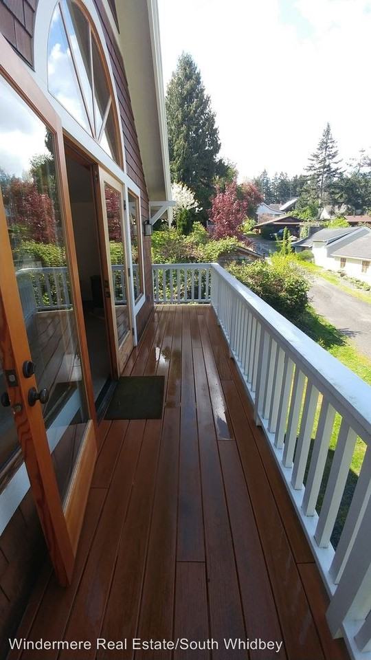 340 McLeod Alley - Photo 3 of 7