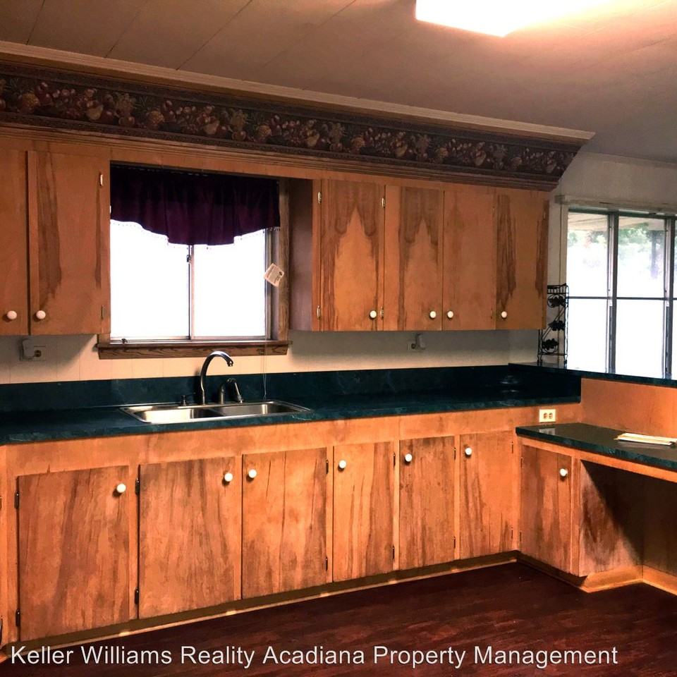 103 Clara St - Photo 3 of 8