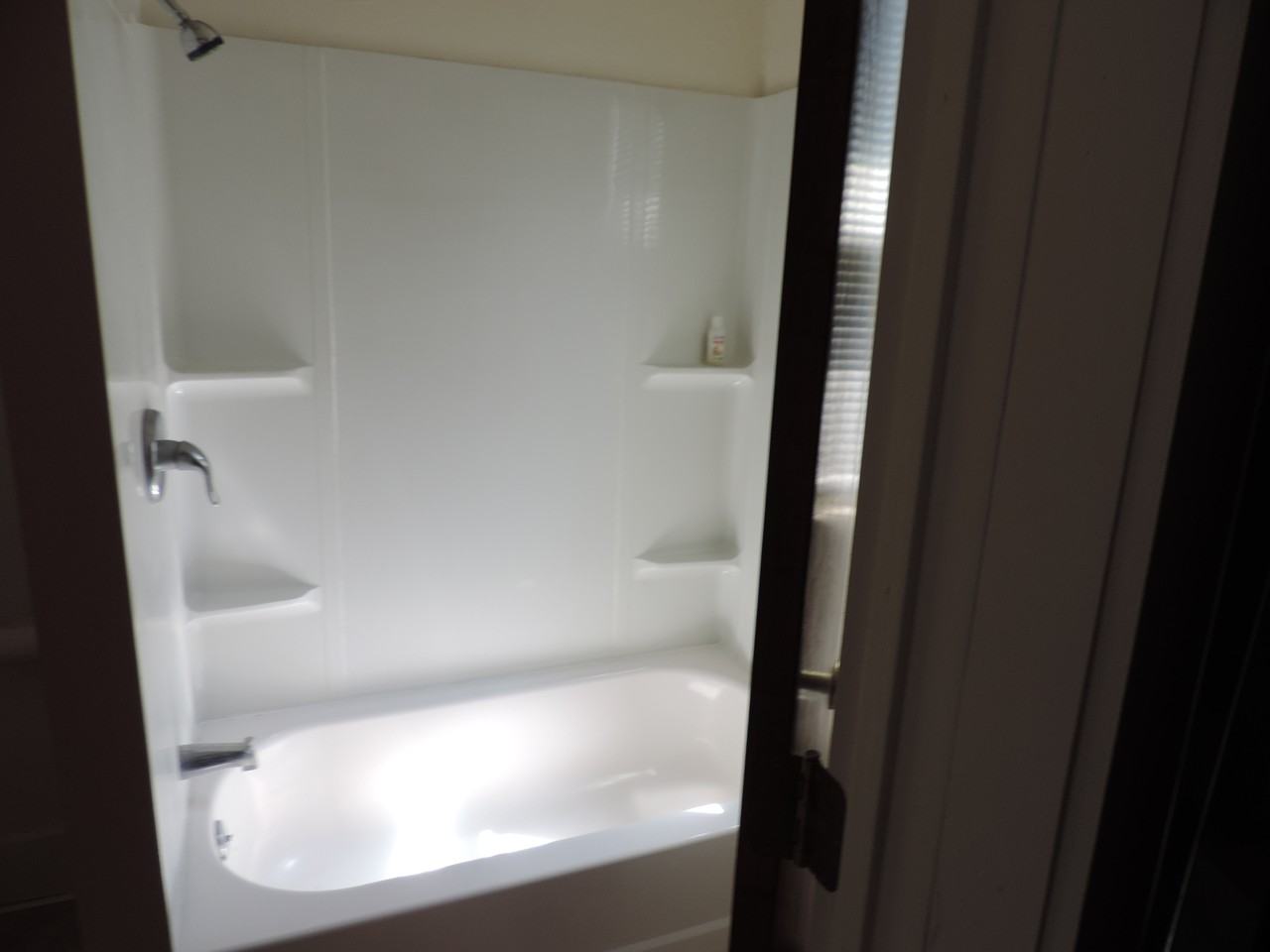 512 N Pine St - Photo 3 of 15