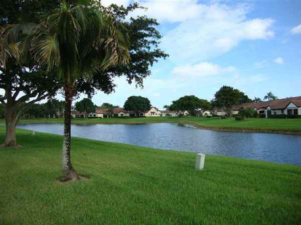 8208 Waterline Dr - Photo 3 of 6