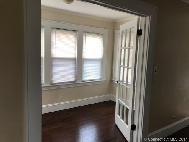 18 Darina Pl - Photo 3 of 6