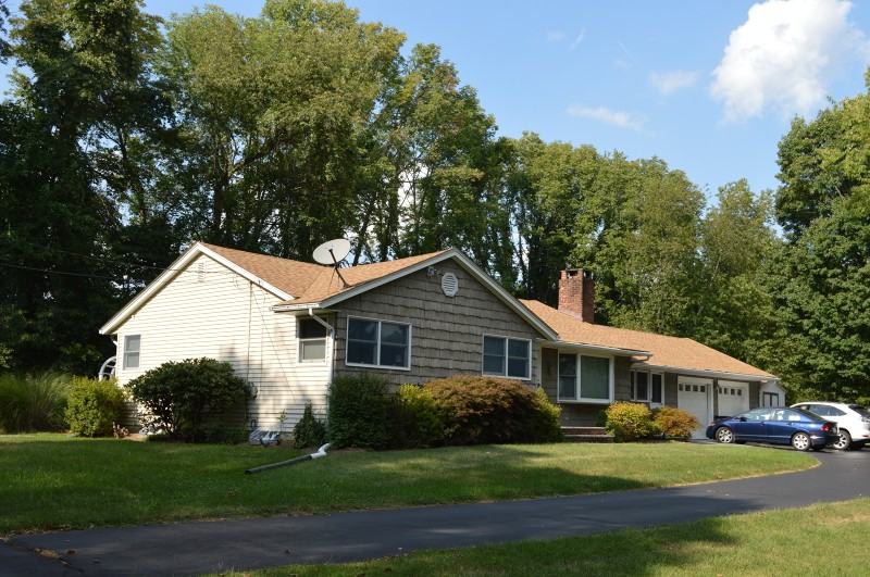 72 Deer Hill Rd - Photo 3 of 15