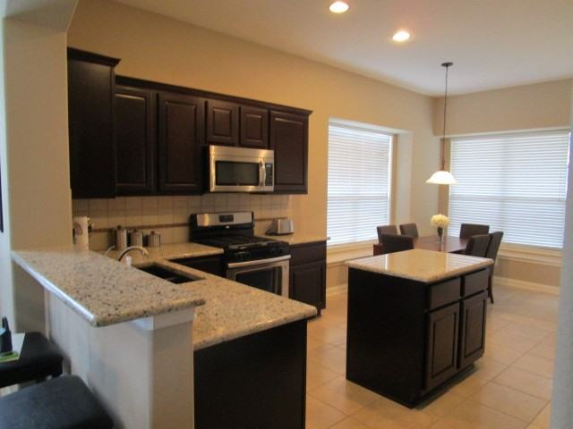 3516 Rosalina Loop - Photo 3 of 16