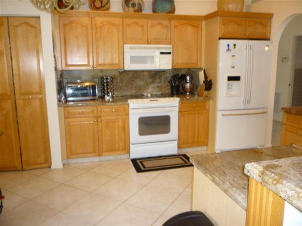 6749 Sun River Rd - Photo 2 of 5