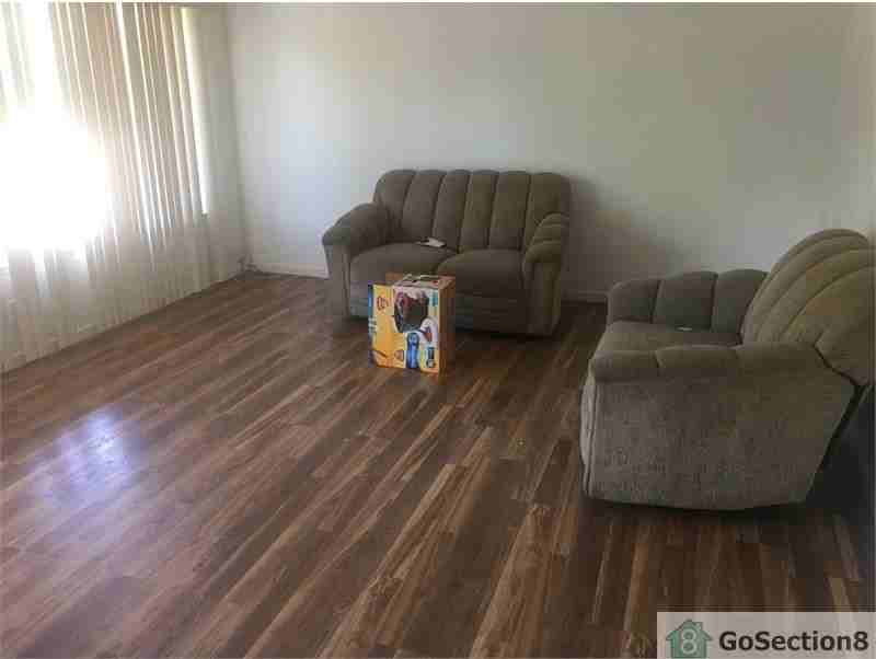 2737 Harold St #4 - Photo 3 of 5