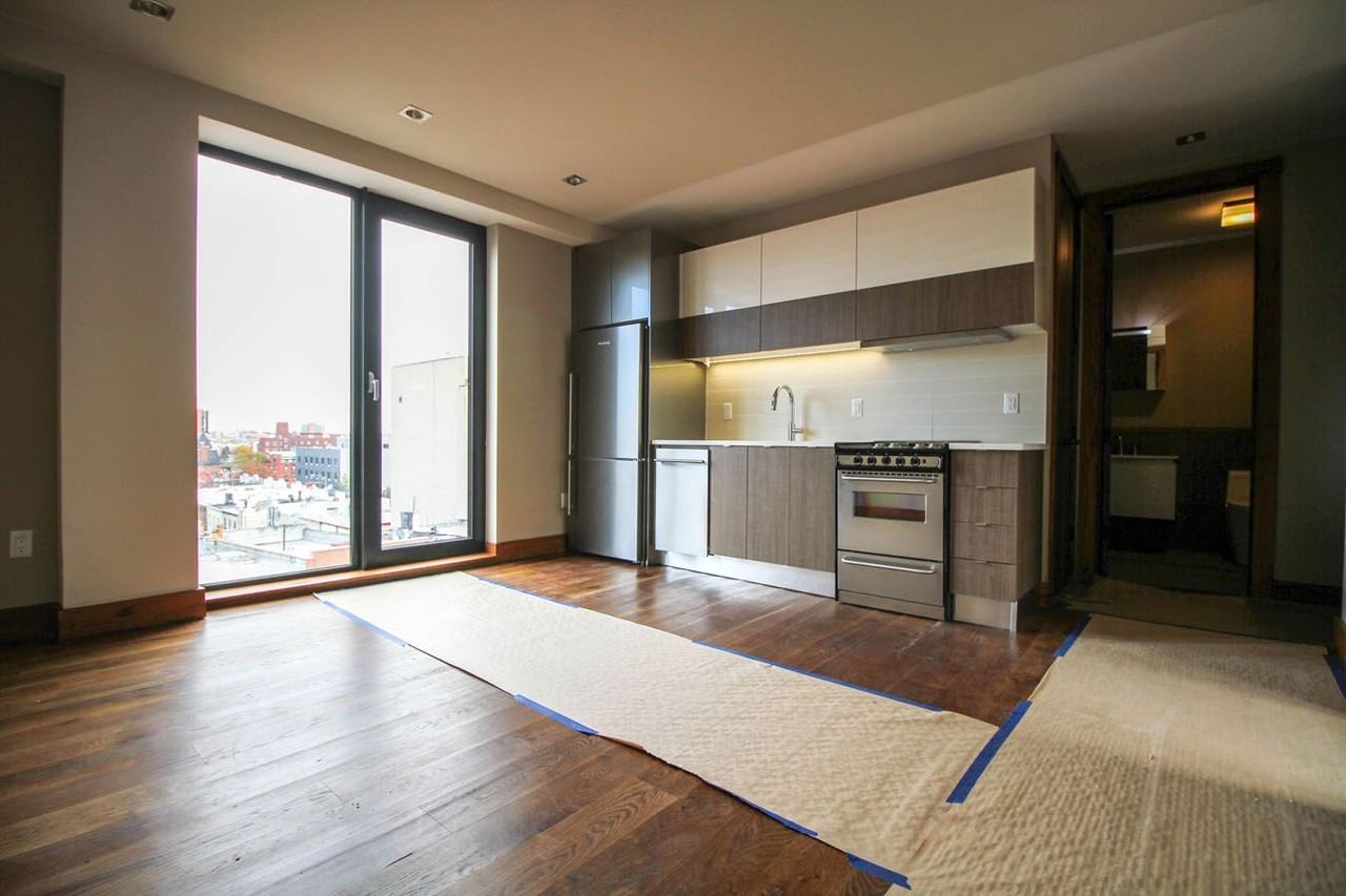 865 Willoughby Avenue #3