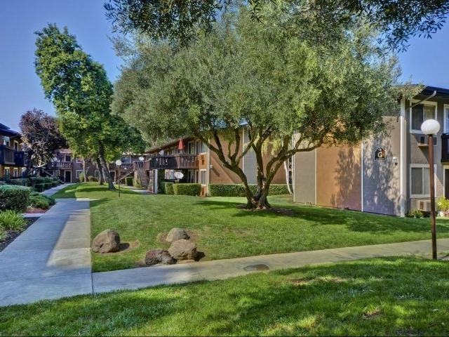 5210 Monterey Rd - Photo 2 of 9