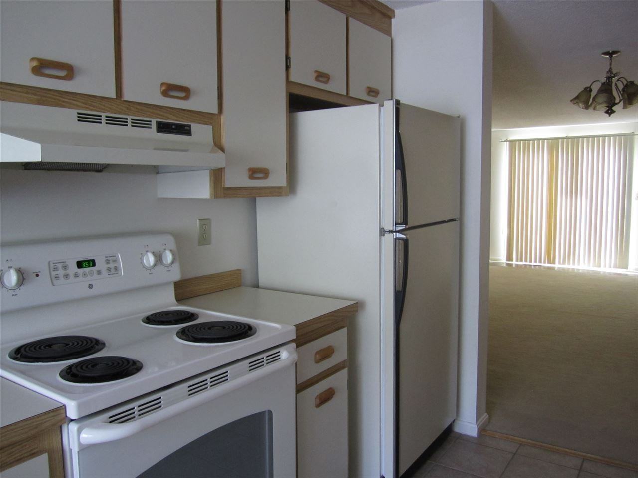 717 Fox Hollow Dr - Photo 3 of 12