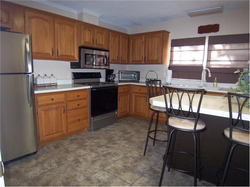 1535 Sparta Hwy - Photo 2 of 8