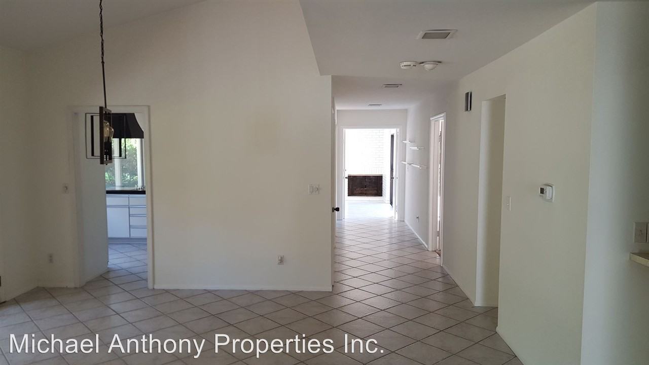 8215 Caminito Lacayo - Photo 2 of 9
