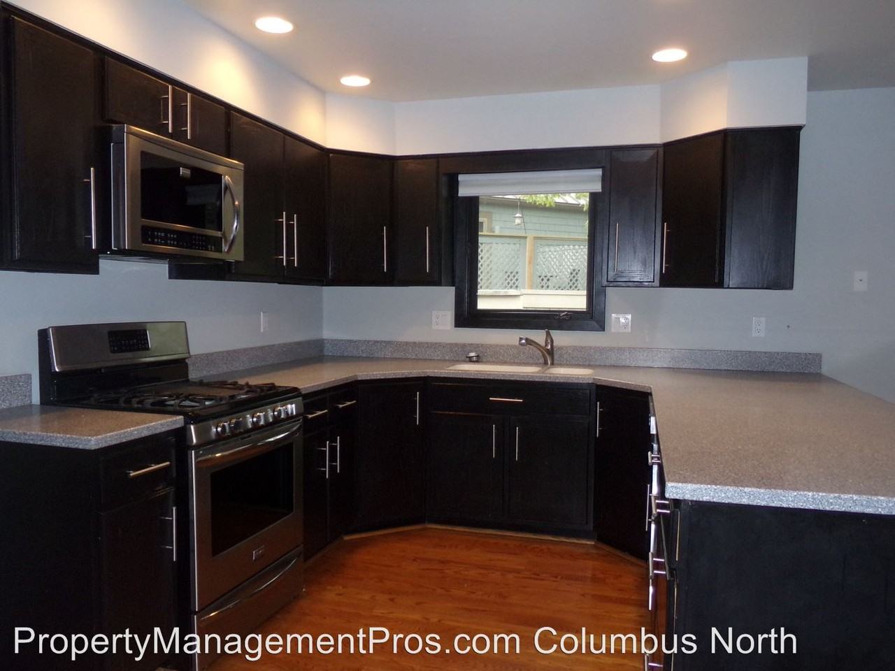 5549 Aryshire Dr - Photo 3 of 46
