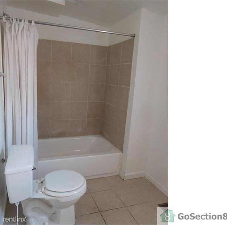 4428 Parkton St - Photo 2 of 13