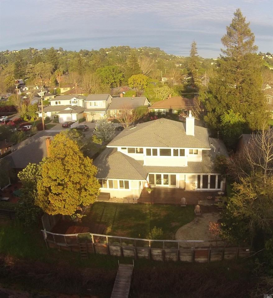 75 Berens Dr - Photo 3 of 44