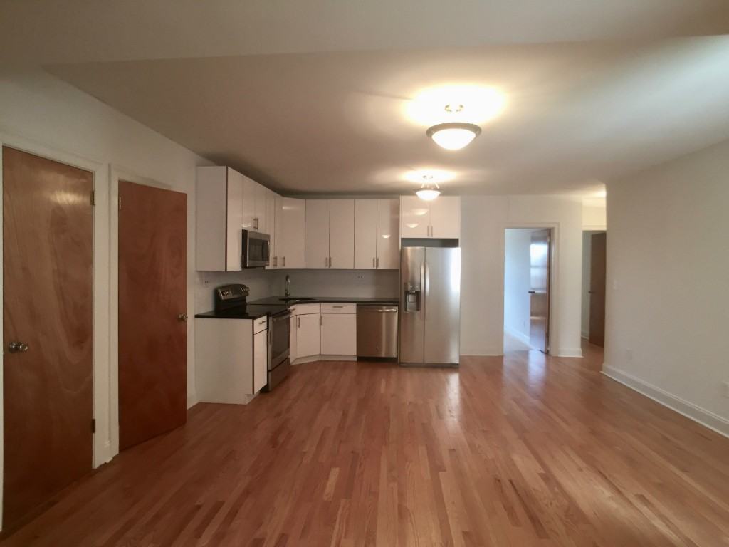 700 Fort Washington Ave #1V