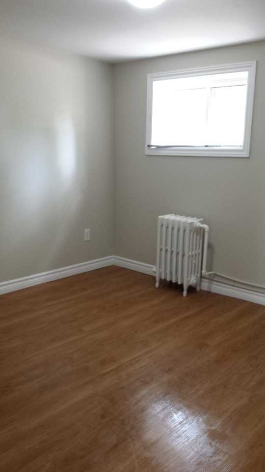 87 Thirty Seventh Street - Photo 2 of 8