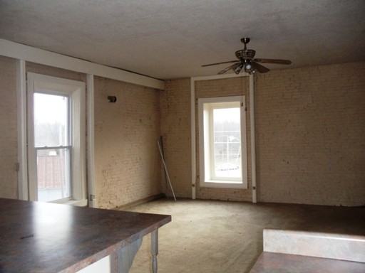 140 1st St - Photo 2 of 18