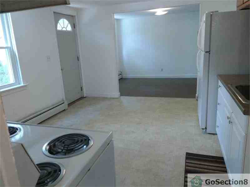 247 Tolland Turnpike - Photo 2 of 6