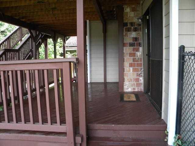 701 Daley St - Photo 2 of 7