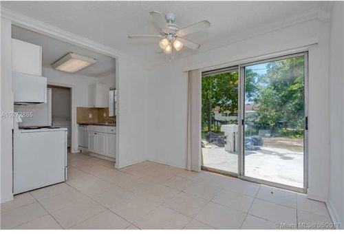 6120 SW 16th Ct - Photo 3 of 8