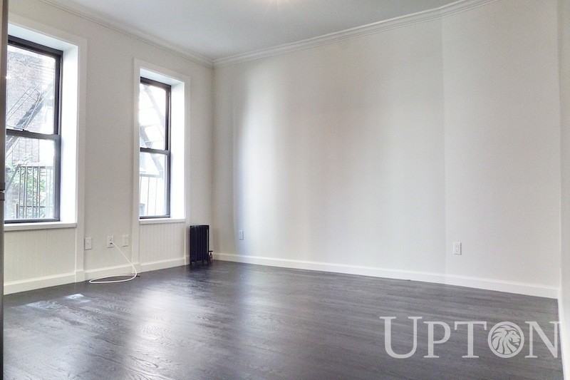 West 4th St & Bank St #27