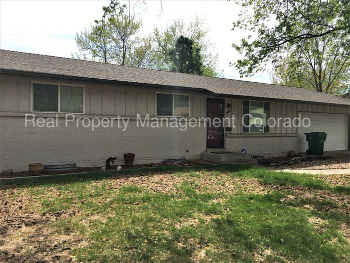 1756 S Field Ct - Photo 2 of 16