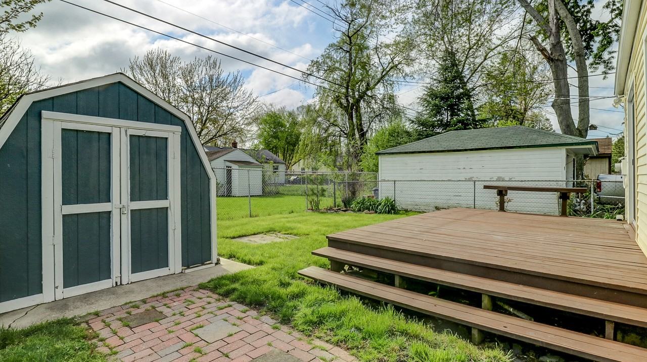 3874 Gardner Avenue - Photo 3 of 18