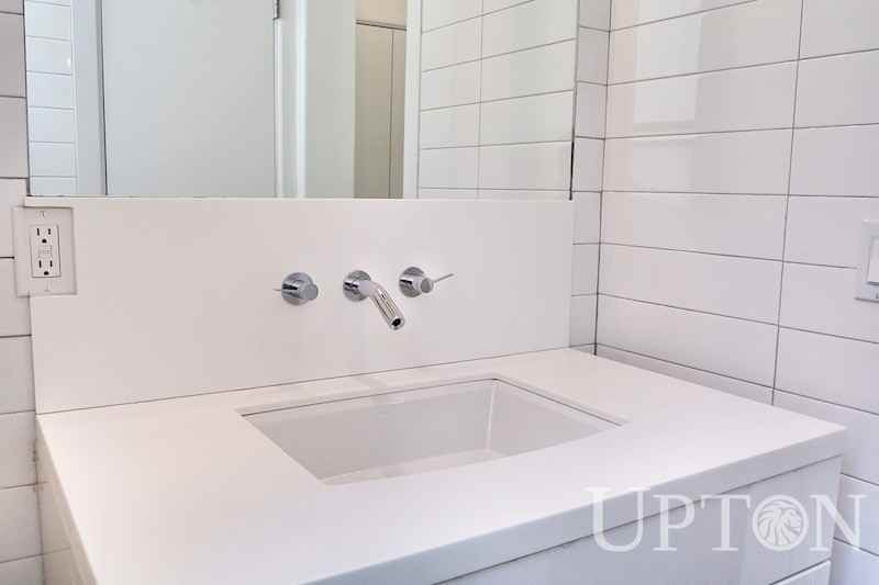 West 4th St & Bank St #6