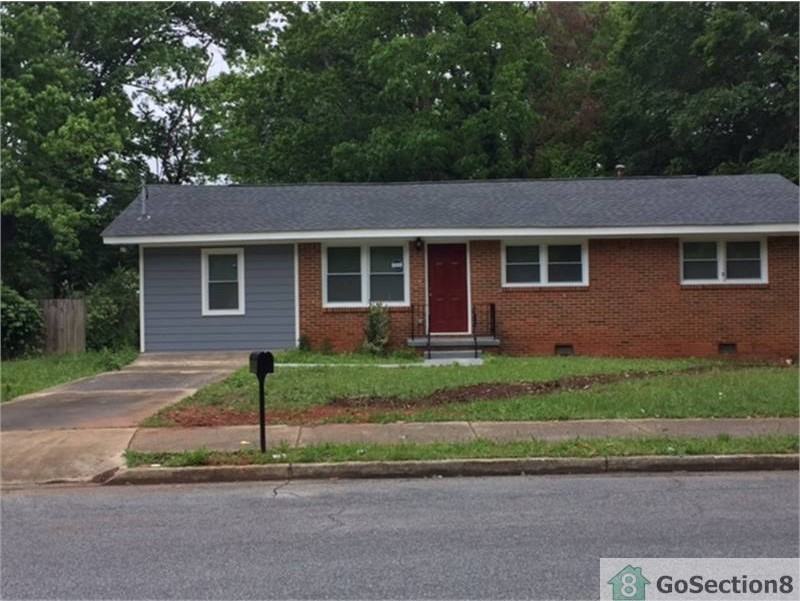 500 Hutchens Rd SE - Photo 2 of 19