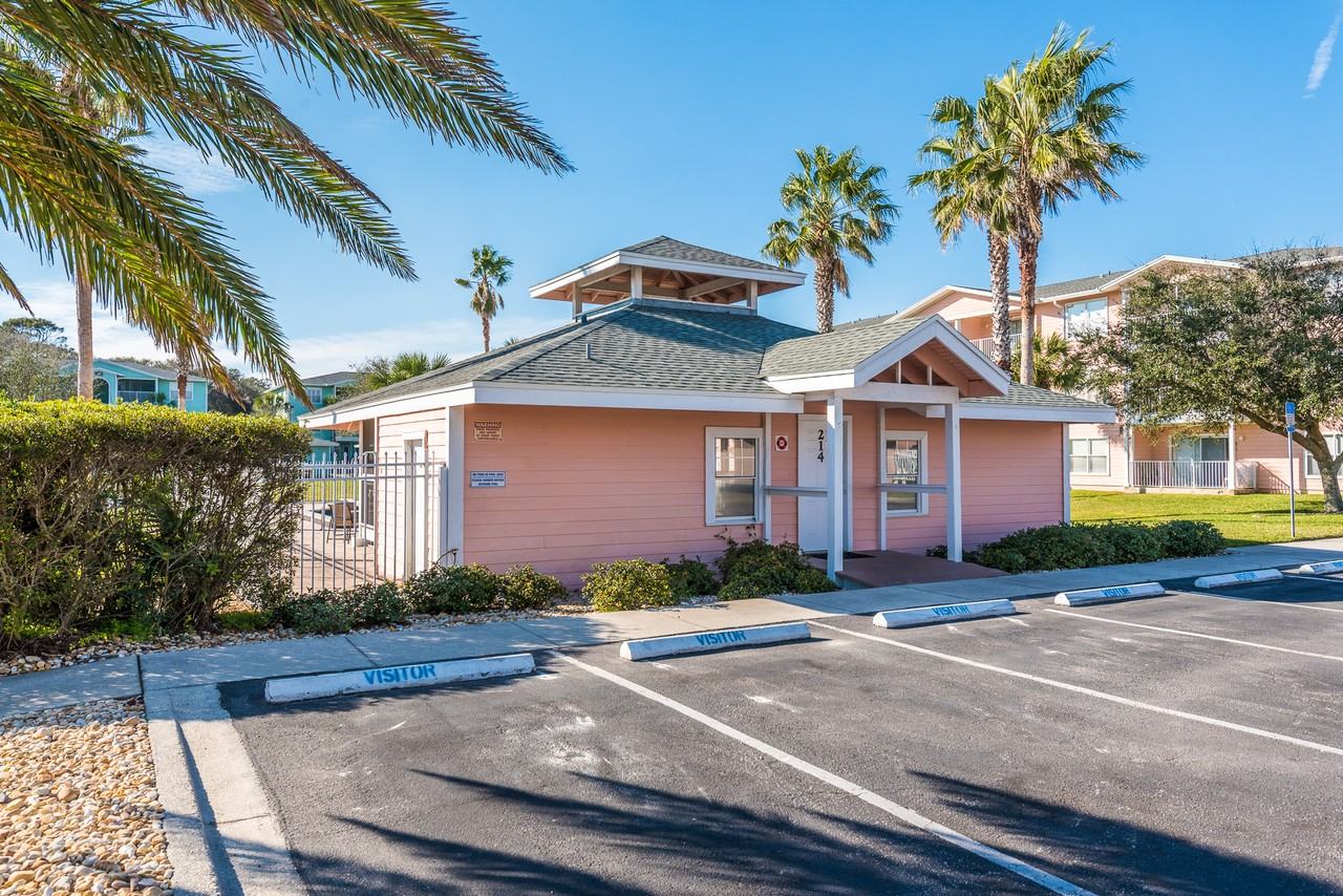 208 16th St - Photo 2 of 19