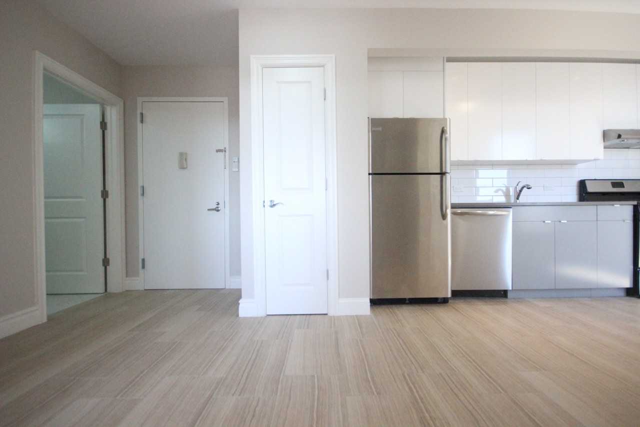 439 Knickerbocker Avenue #25JK