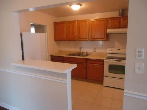 502 W Drew St - Photo 2 of 8