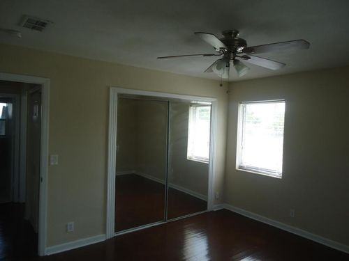 502 W Drew St - Photo 3 of 8