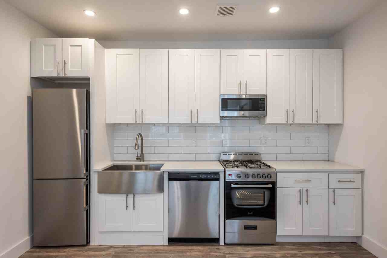 1711 Linden Street #14KF