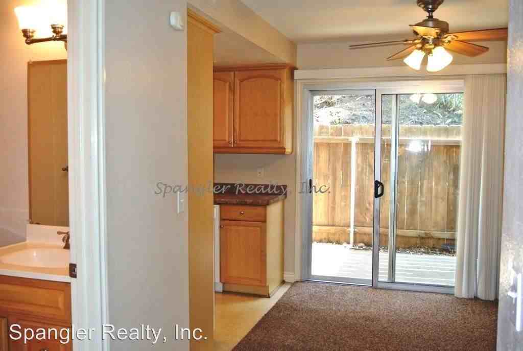 2130 Via Robles - Photo 2 of 6