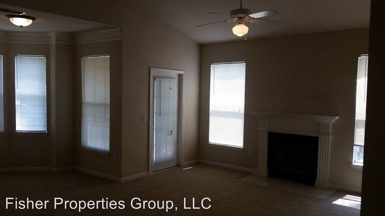18124 Villa Creek Dr - Photo 3 of 21