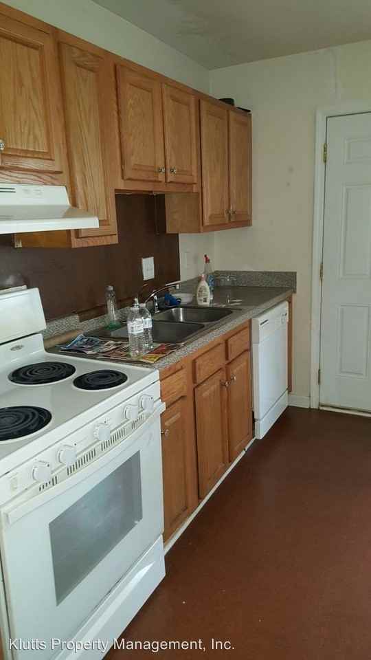 3241 Reid Ave - Photo 3 of 7