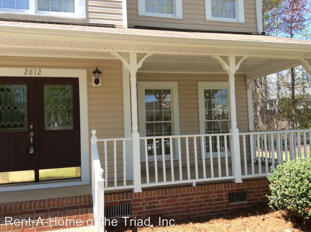 2812 Pickering Rd - Photo 3 of 22