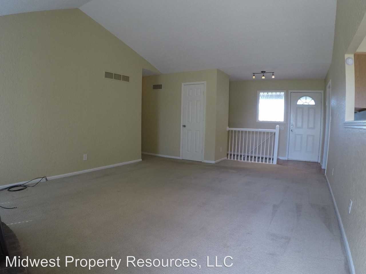 7917 Westridge Rd - Photo 3 of 20