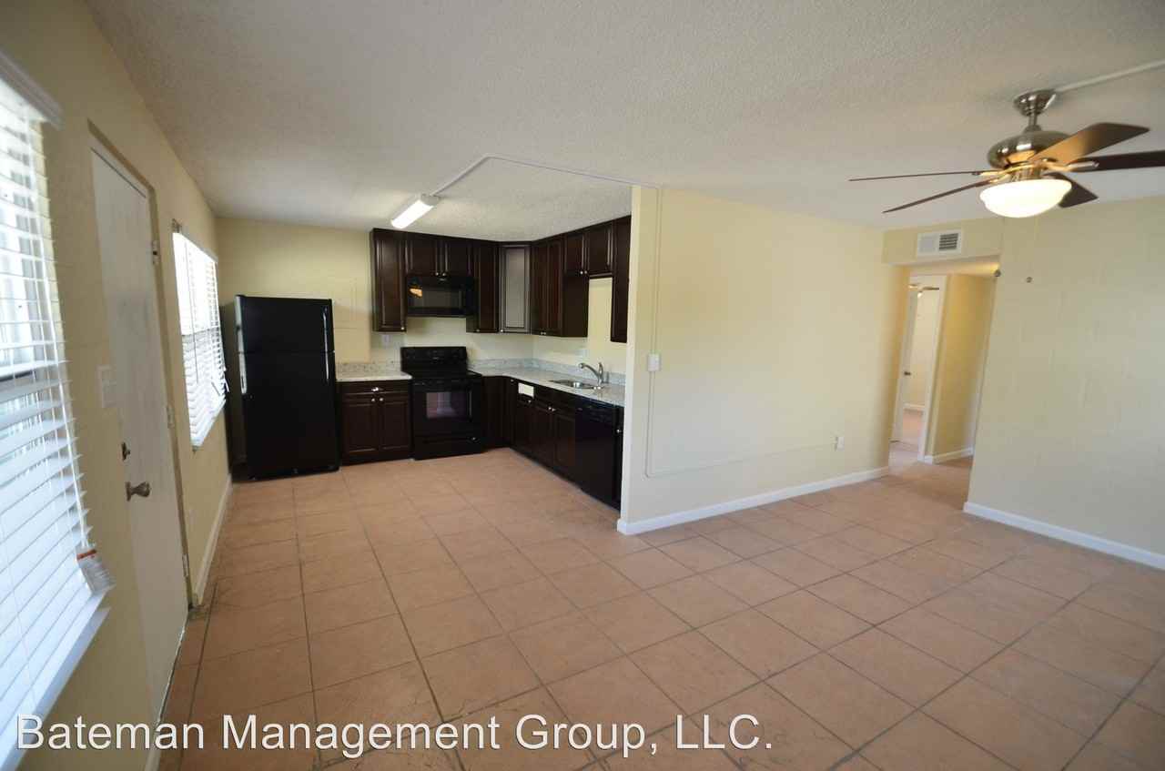 220 Garden Ave #A - Photo 3 of 10